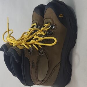 Vasque Gore-tex Hiking Boots Size 7 Women